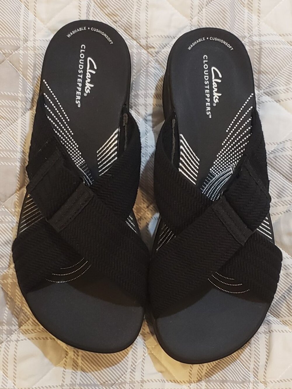 Clarks Women Cloudsteppers Arla Wave black slide sandals size 10 NWOB